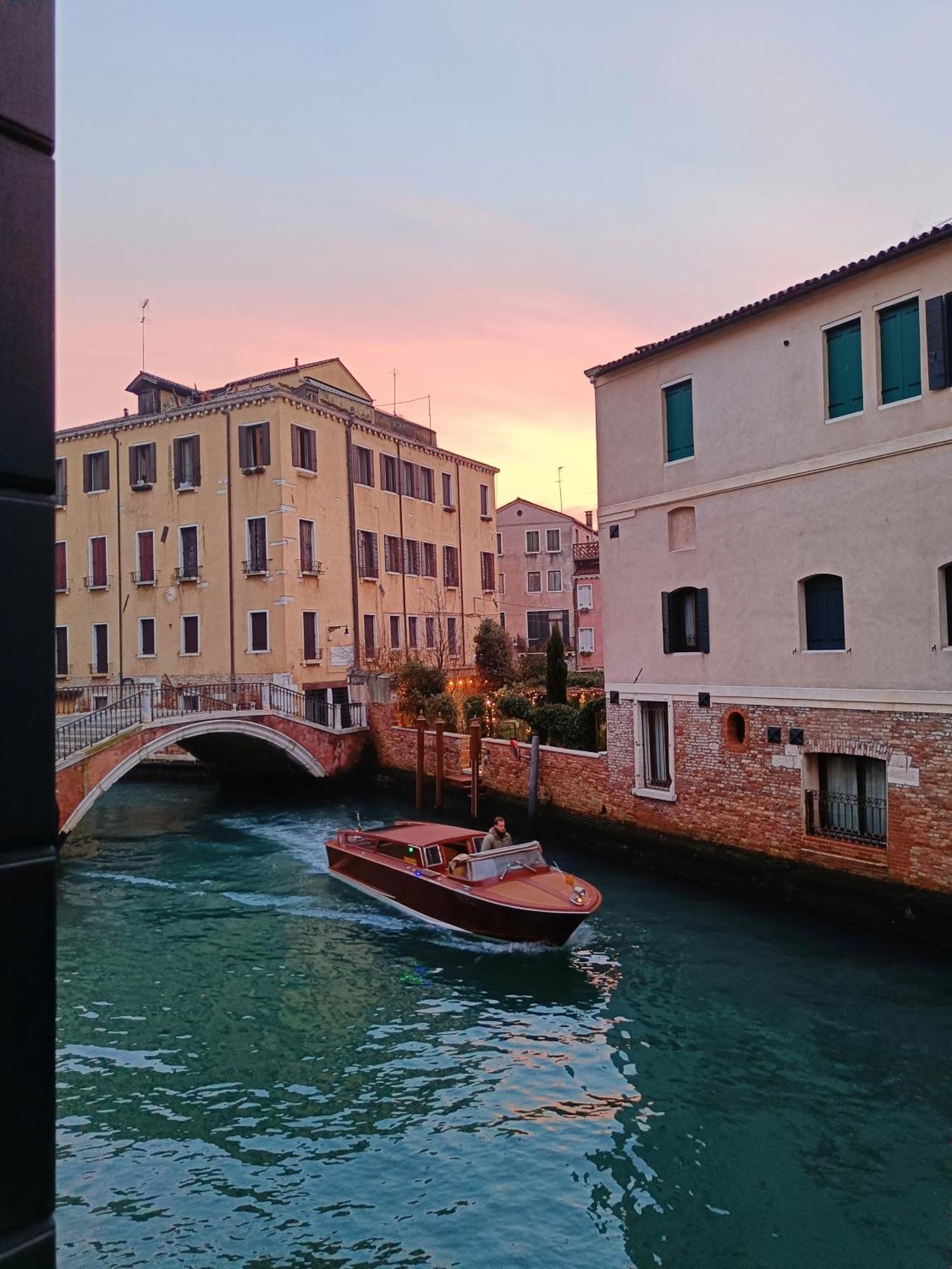 Ca' Dino Venice - Canal View Esterno foto